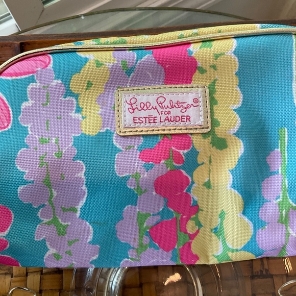 Lilly Pulitzer For Estee Lauder Make-Up Bag NWOT - Picture 2 of 5